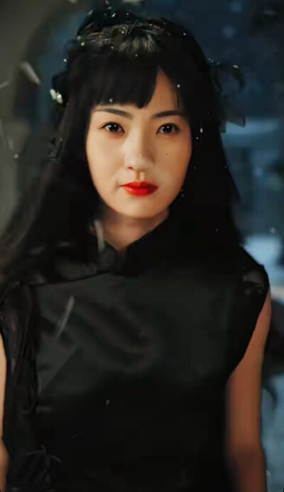 王欢欢/春夜吻蝶