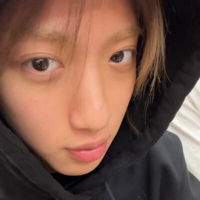 大哥哥看看那个