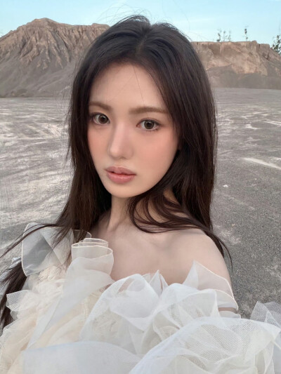 kiiikiii Sui李守彬