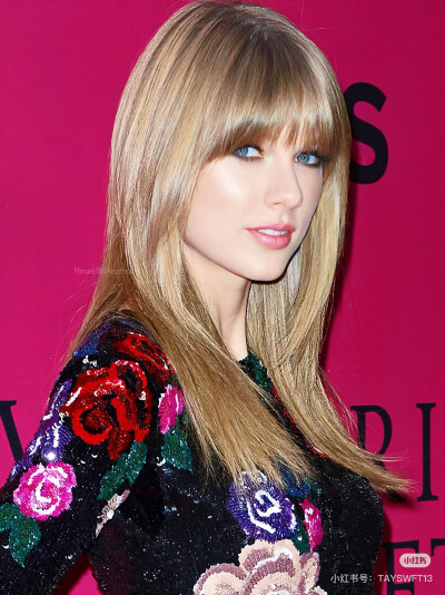 taylor swift
cr xhs MosaicBrokenHearts_