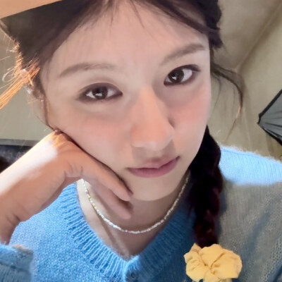 被你牵着的手是不可能的画面