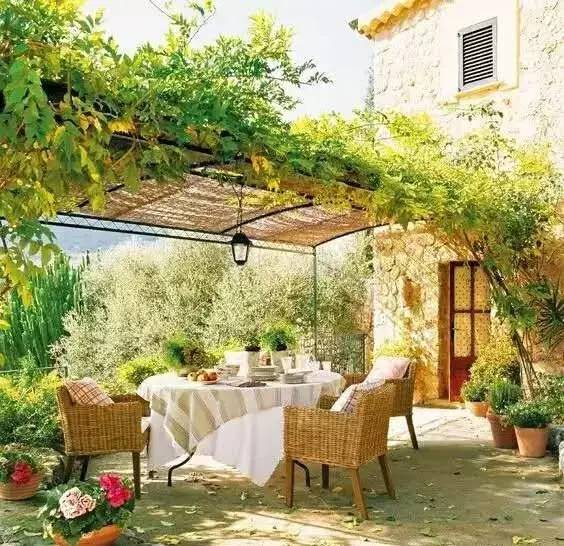 只要有一小空间 享受天伦 静心生活 就是幸福！