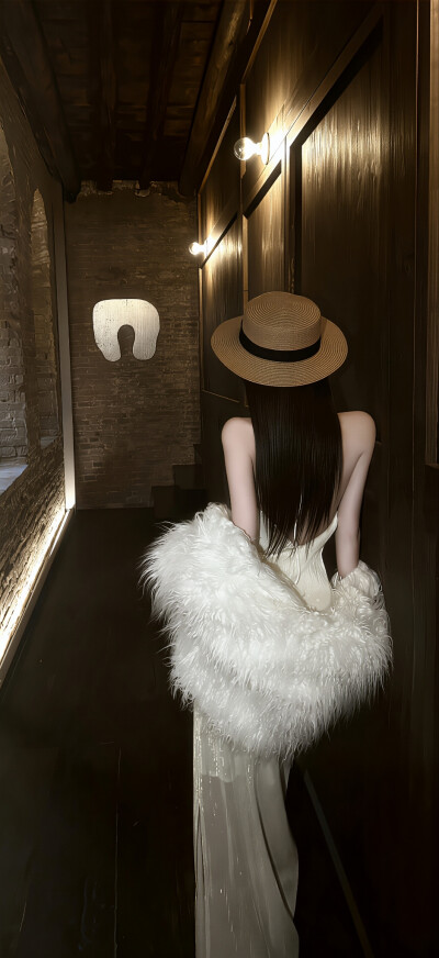 见面能牵手吗 会不会太冒昧了^O^