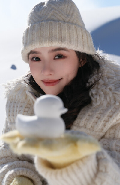 林允