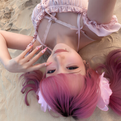 本少是个天才 特长是发呆和宅（๑> <๑）