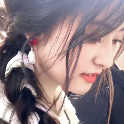 你就像天使一般出现