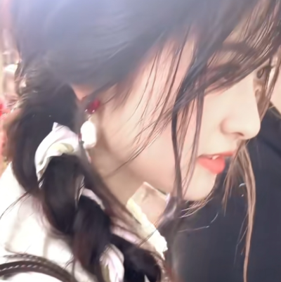 你就像天使一般出现