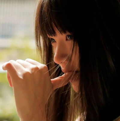 氛围感女生头像
