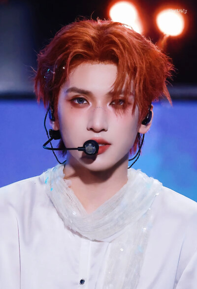 一些时代少年团演唱会的图片