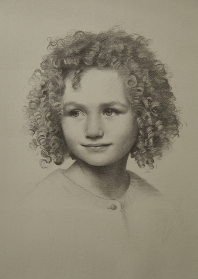 亨丽埃塔·阿贝尔·史密斯是一位专精于写实肖像与静物绘画的英国当代艺术家，采用油画和炭笔表达形式。她在意大利佛罗伦萨查尔斯·塞西尔学院接受传统古典写生训练，之后融合比例法，将作品定义为“经历时间沉淀的花卉…