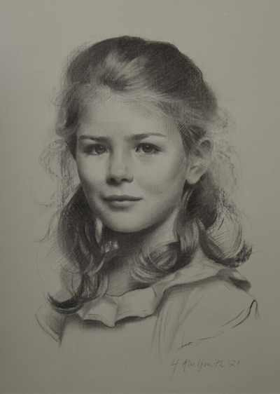 亨丽埃塔·阿贝尔·史密斯是一位专精于写实肖像与静物绘画的英国当代艺术家，采用油画和炭笔表达形式。她在意大利佛罗伦萨查尔斯·塞西尔学院接受传统古典写生训练，之后融合比例法，将作品定义为“经历时间沉淀的花卉…