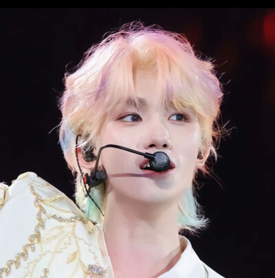 一些丁程鑫的图片