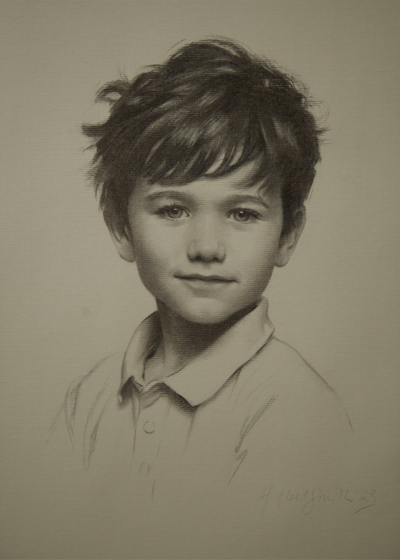 亨丽埃塔·阿贝尔·史密斯是一位专精于写实肖像与静物绘画的英国当代艺术家，采用油画和炭笔表达形式。她在意大利佛罗伦萨查尔斯·塞西尔学院接受传统古典写生训练，之后融合比例法，将作品定义为“经历时间沉淀的花卉…