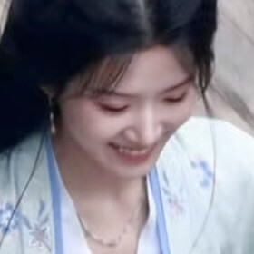 谁从天上掉下来给我说超级喜欢我啊