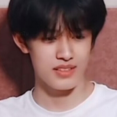 你就说，我现在头好晕啊，你干啥呢姐妹，我睡会，一会醒来回你昂