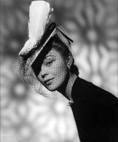 1940年代照片中的柳德米拉·“柳德”·列昂尼多夫娜·费多谢耶娃