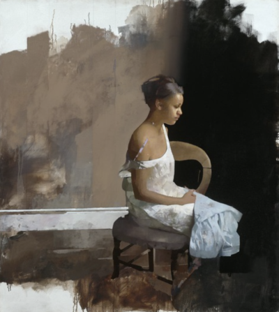 迪尔穆德·凯利是一位当代英伦具象绘画大师，其作品以光影质感与情感叙事为核心。他于1995年毕业于纽卡斯尔大学美术专业，随后在切尔西艺术学院获硕士学位，2003年入读伦敦王子绘画学院（现皇家绘画学院）。