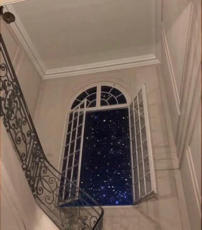 窗外星空