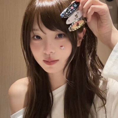 嘟嘟陈怡馨可二改
©一只多多鱼