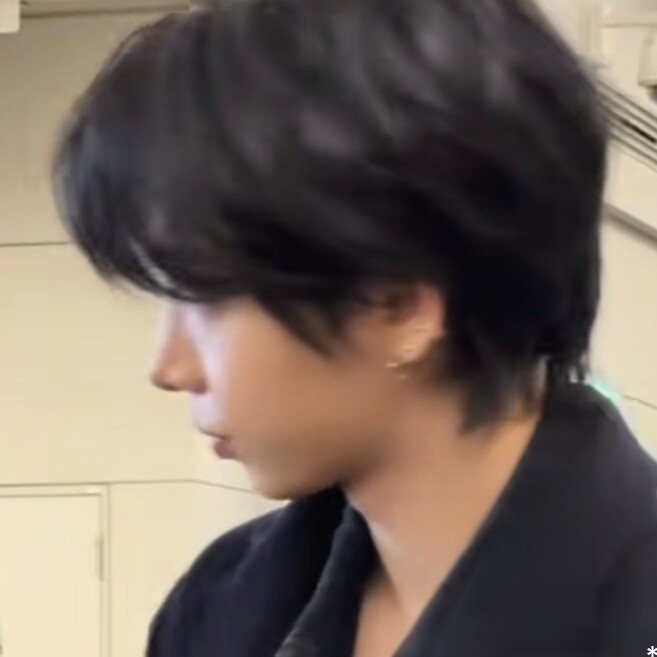 明宰铉(๑•̀‧̫•́๑)