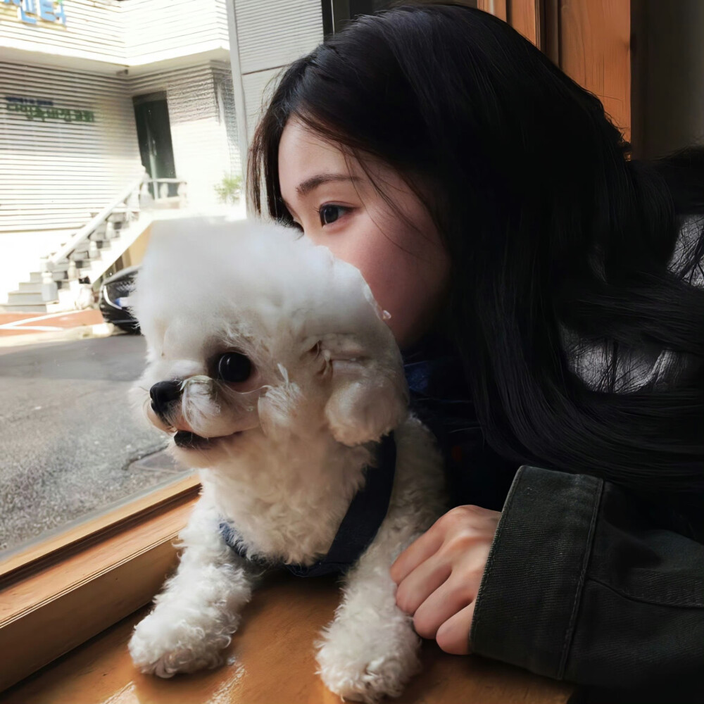 执念开始消失的时候 平静的幸福贯穿我的每分 ​​​
#氛围感女头#