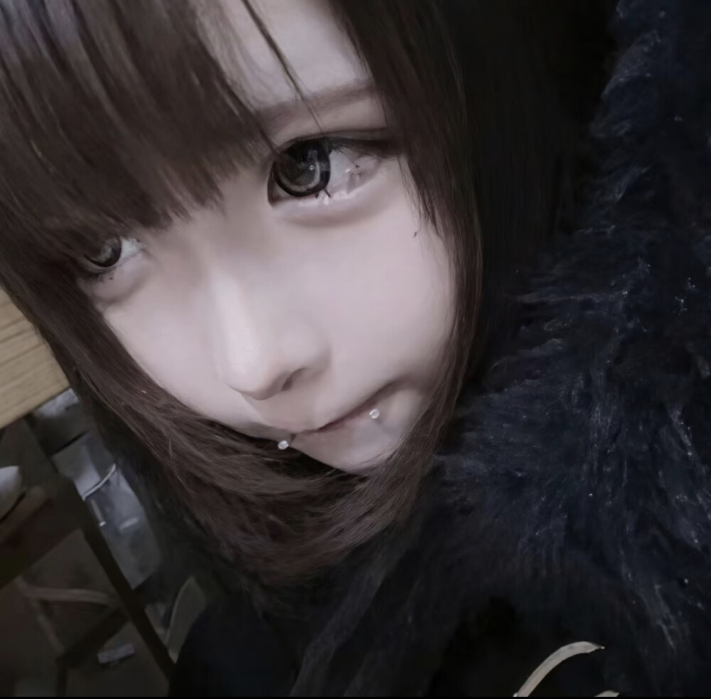 就算你蠢事做尽也是我最爱的女孩