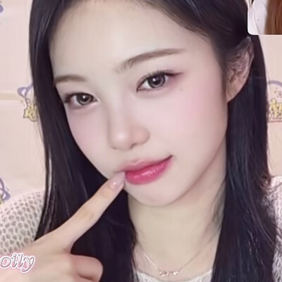 大概是五年前吧，也是真事儿，我在家躺着，突然感觉到很困，然后我就闭上眼，过了一会就睡着了，结果第二天睡醒了就不困了。