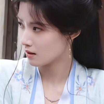 你低头欲说还休我等你开口