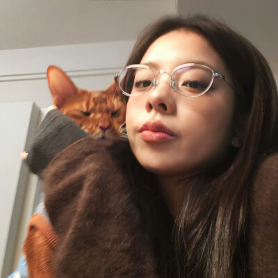 执念开始消失的时候 平静的幸福贯穿我的每分 ​​​
#氛围感女头#