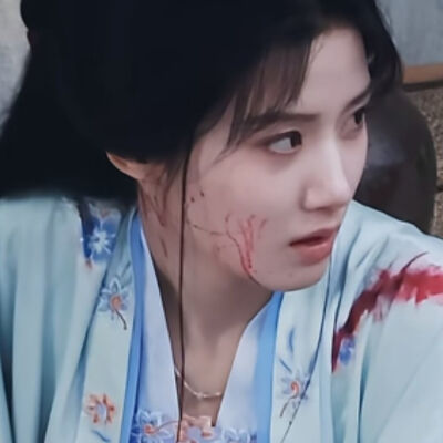 你低头欲说还休我等你开口