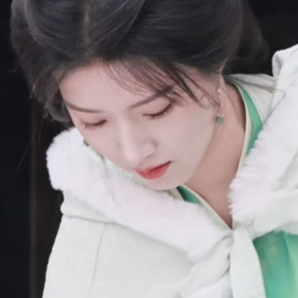 你低头欲说还休我等你开口