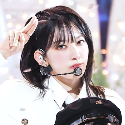 宫脇咲良可二改 二改看简介