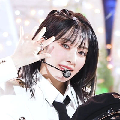 宫脇咲良可二改 二改看简介