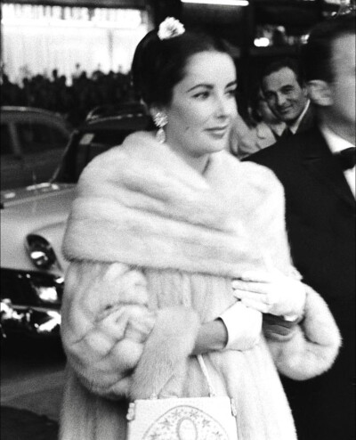 Elizabeth Taylor ​​​