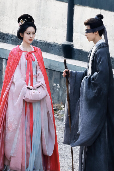 cr.朝暮丨1205x0824