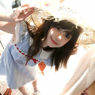 ❤️巴卡茶旅❤️＃生命力女生头像 ​​​＃Wechat氛围感女头＃夏日头像＃自由感＃自然系＃蝴蝶女孩头像＃艺术感头像＃胶片感头像＃复古＃棕色系