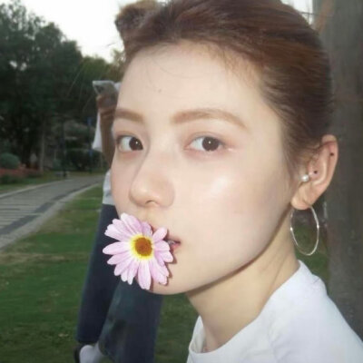 ❤️巴卡茶旅❤️＃生命力女生头像 ​​​＃Wechat氛围感女头＃夏日头像＃自由感＃自然系＃蝴蝶女孩头像＃艺术感头像＃胶片感头像＃复古＃棕色系