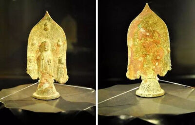 梁武帝大通元年（公元527年）铜鎏金佛像（南京博物馆藏）