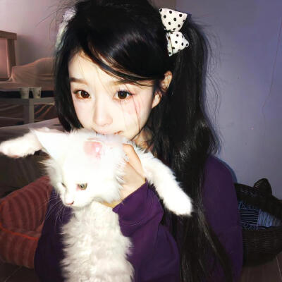 ❤️巴卡茶旅❤️＃生命力女生头像 ​​​＃Wechat氛围感女头＃夏日头像＃自由感＃自然系＃蝴蝶女孩头像＃艺术感头像＃胶片感头像＃复古＃棕色系