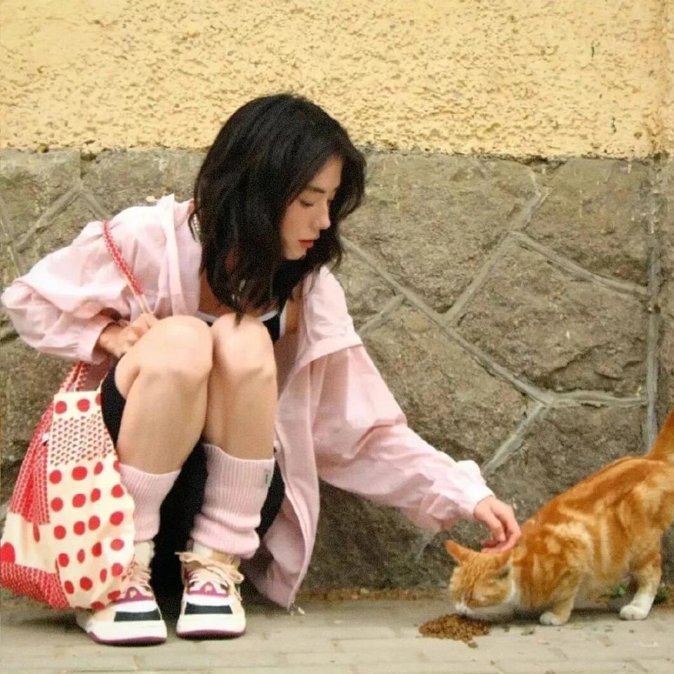 ❤️巴卡茶旅❤️＃生命力女生头像 ​​​＃Wechat氛围感女头＃夏日头像＃自由感＃自然系＃蝴蝶女孩头像＃艺术感头像＃胶片感头像＃复古＃棕色系