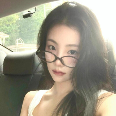 ❤️巴卡茶旅❤️＃生命力女生头像 ​​​＃Wechat氛围感女头＃夏日头像＃自由感＃自然系＃蝴蝶女孩头像＃艺术感头像＃胶片感头像＃复古＃棕色系