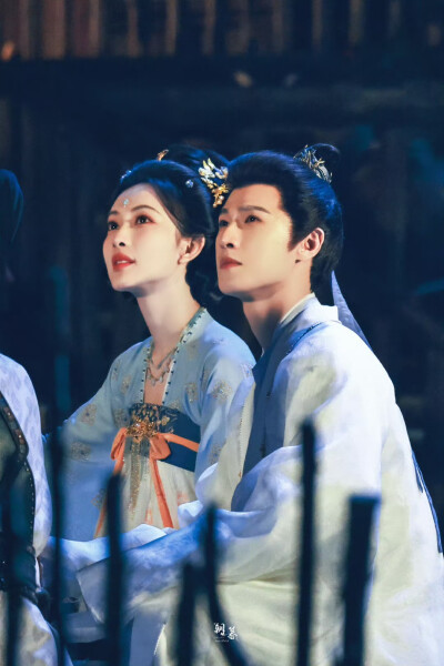 cr.朝暮丨1205x0824