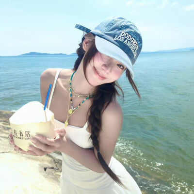 ❤️巴卡茶旅❤️＃生命力女生头像 ​​​＃Wechat氛围感女头＃夏日头像＃自由感＃自然系＃蝴蝶女孩头像＃艺术感头像＃胶片感头像＃复古＃棕色系