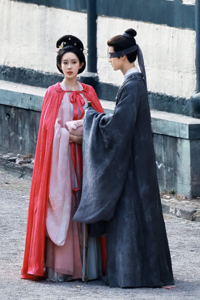 cr.朝暮丨1205x0824