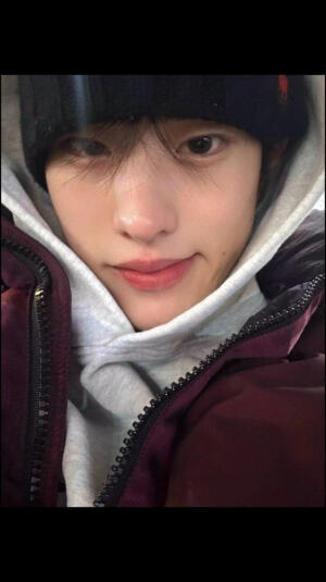 - ̗̀(๑ᵔ⌔ᵔ๑)εïз