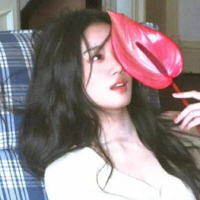 ❤️巴卡茶旅❤️＃生命力女生头像 ​​​＃Wechat氛围感女头＃夏日头像＃自由感＃自然系＃蝴蝶女孩头像＃艺术感头像＃胶片感头像＃复古＃棕色系