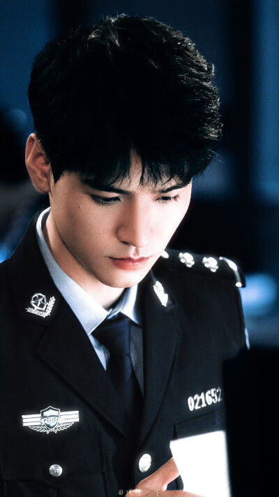 - 龚俊 / 叶谦 。
#风过留痕# ​​​