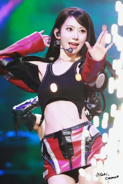 宮脇咲良 饭拍高清