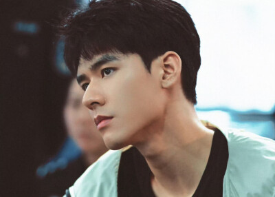 - 龚俊 / 叶谦 。
#风过留痕# ​​​