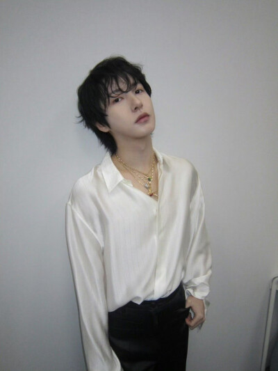 黄仁俊微博更新